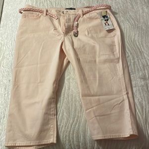 Riders by Lee Rose Water Pink Mid Rise Capri